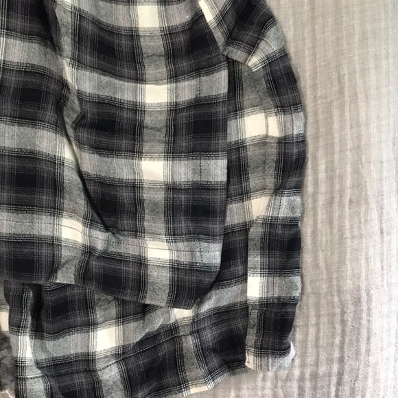 NWOT urban outfitters BDG button down xs - Picture 3 of 3